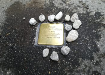 Lerakták Petschauer Attila botlatókövét