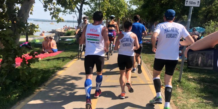 Velencei-tó körüli futás és biciklizés képei