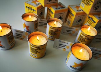 Sárga gyertyák lobogtak a mártírok emlékére