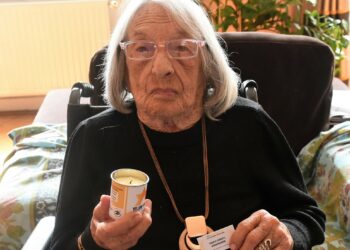 Keleti Ágnes – Yellow Candle