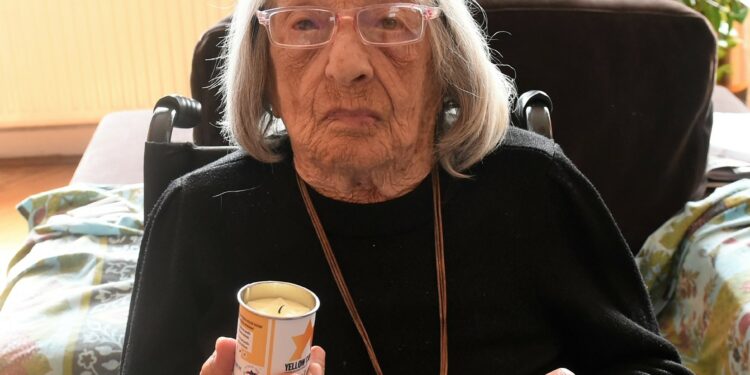 Keleti Ágnes – Yellow Candle